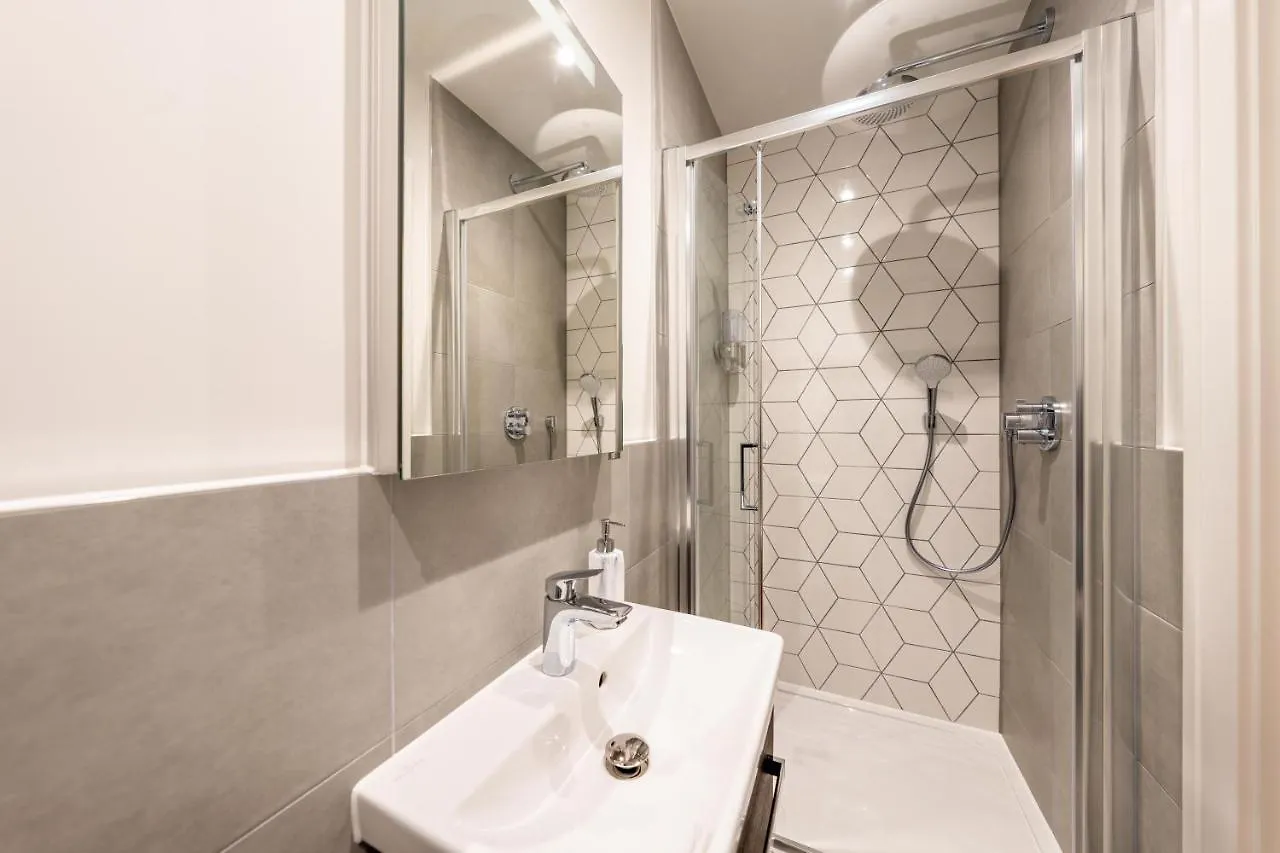 Cozy Apartments - Free Wifi And Parking Onsite Feltham
