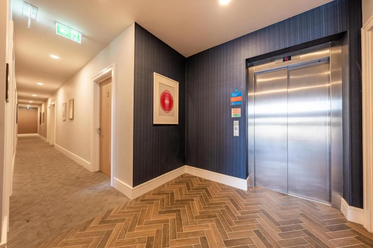 Cozy Apartments - Free Wifi And Parking Onsite Feltham 0*,  Wielka Brytania