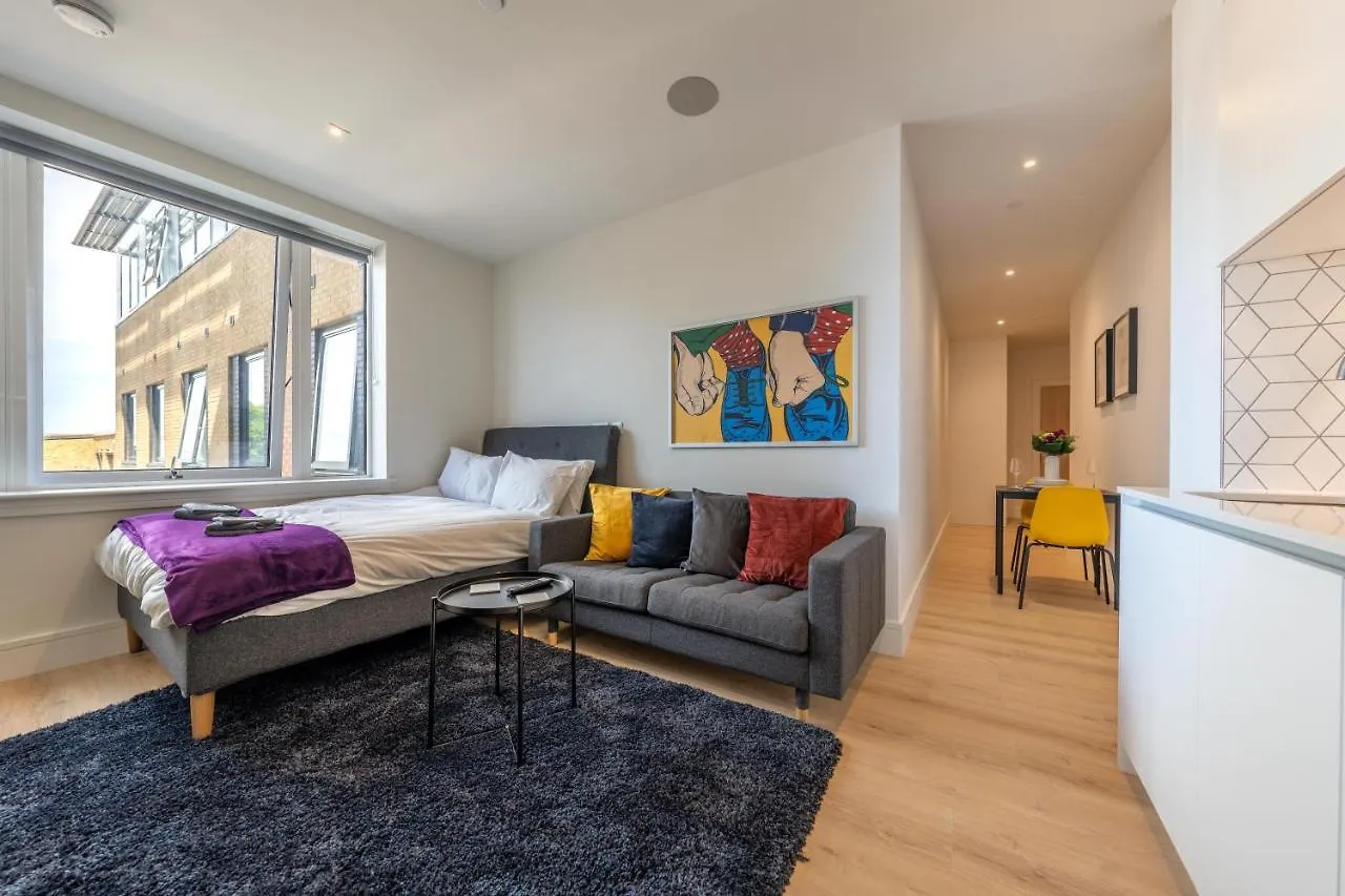 Cozy Apartments - Free Wifi And Parking Onsite Feltham Wielka Brytania